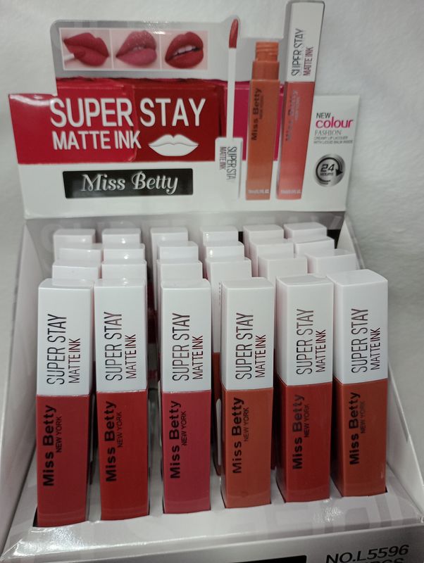 Labial Matte Liquido Super Stay Miss Betty
