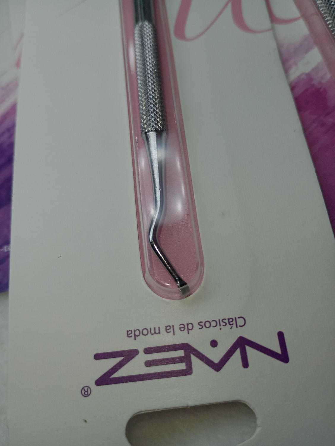 Repujador de Cuticulas Para Extraer  de Naez
