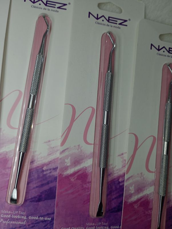 Repujador de Cuticulas Para Extraer  de Naez