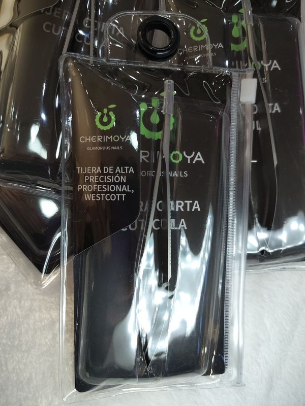 Tijera Corta Cuticulas de Alta Precision Profesional de Cherimoya