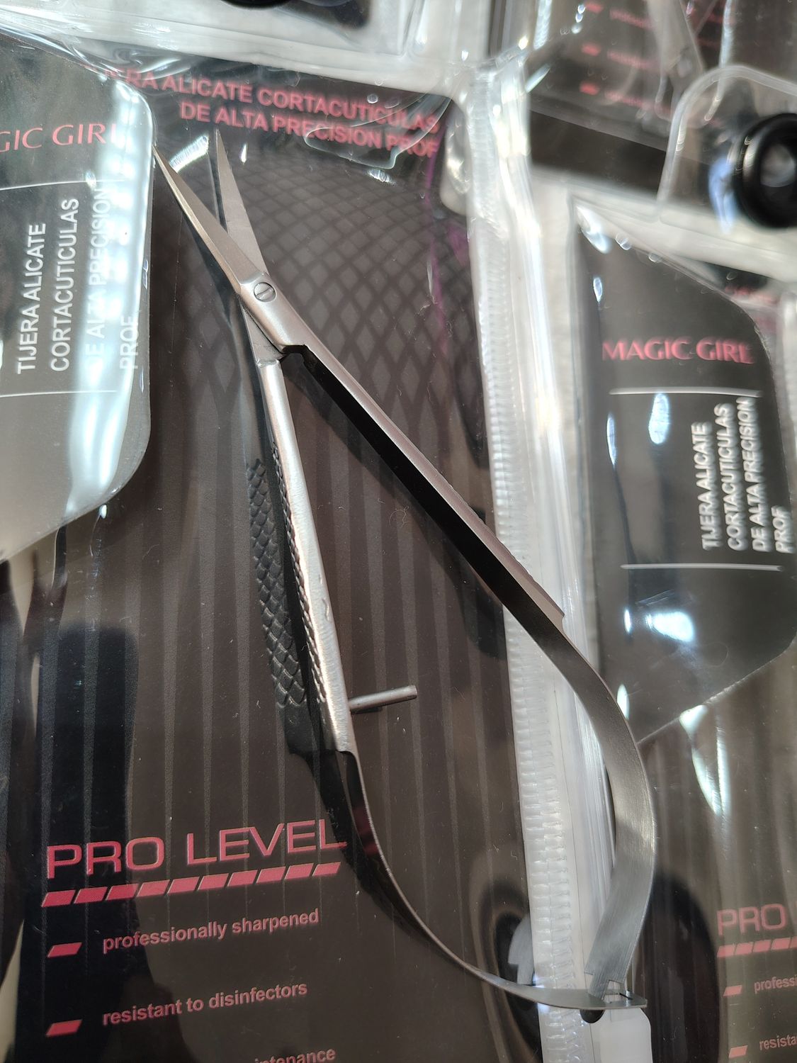 Tijera Corta Cuticulas de Alta Precision Profesional