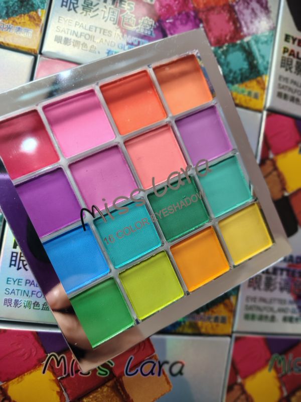 Paleta de Sombras de Mely