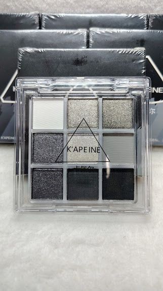 Paleta de Sombras de 9 Colores  LuckyouLuckMeK´Apeine