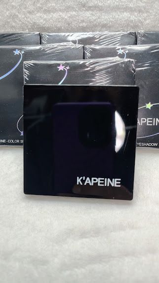 Paleta de Sombras de 9 Colores  con Espejo LuckyouLuckMeK´Apeine