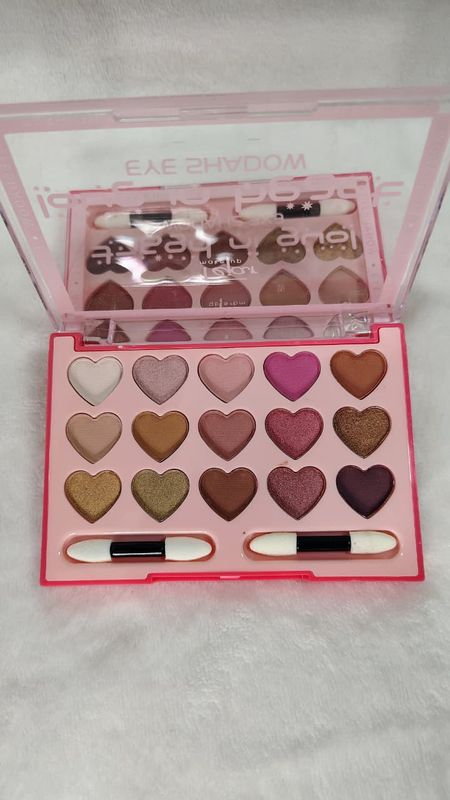 Paleta de sombras tejar corazones