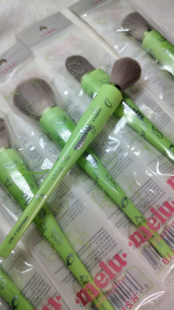 Brocha para maquillaje melu
