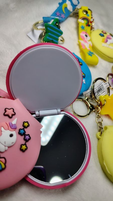 Espejo unicornio de bolsillo