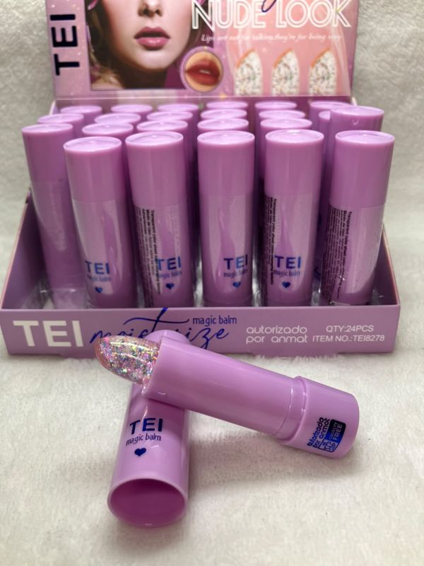 Labial tei con brillo