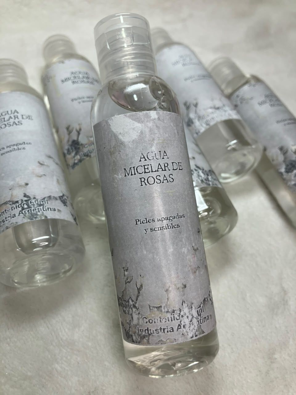 Agua micelar de rosas