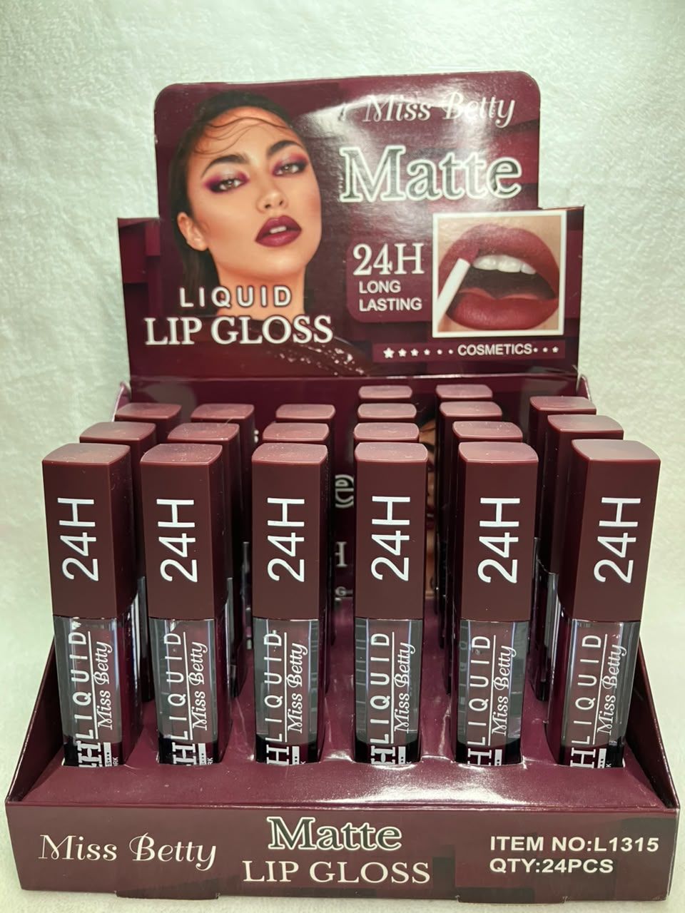 Lip gloss matte Miss Betty 24hs