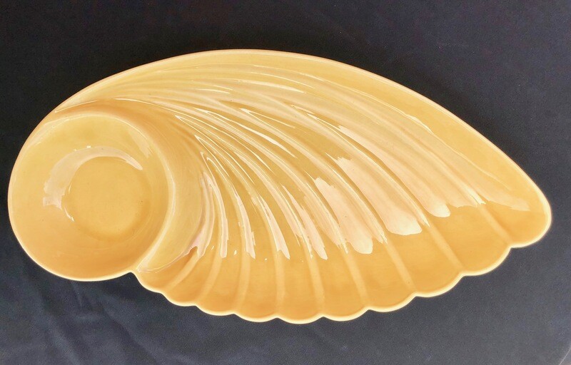 California USA Pottery Wing Chip &amp; Dip Platter