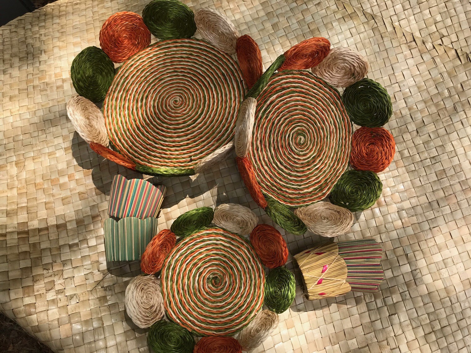 Vintage baskets &amp; cup holders