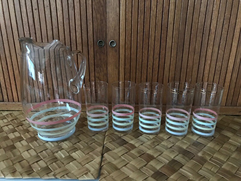Vintage 1960s Pitcher &amp; 5 matching Glasses