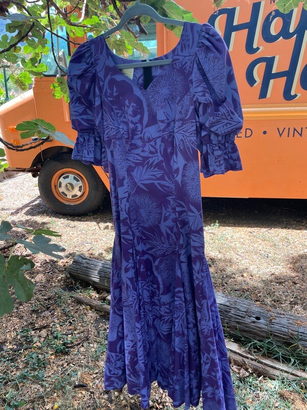Rainbow Hawaiian Inc. Muumuu