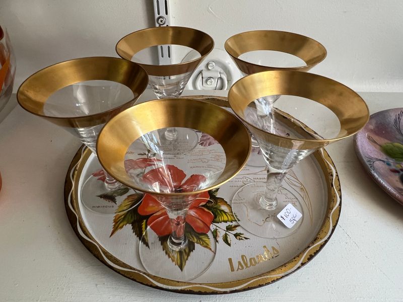 Vintage Dorothy Thorpe Gold Band 24k Rimmed Martini Barware