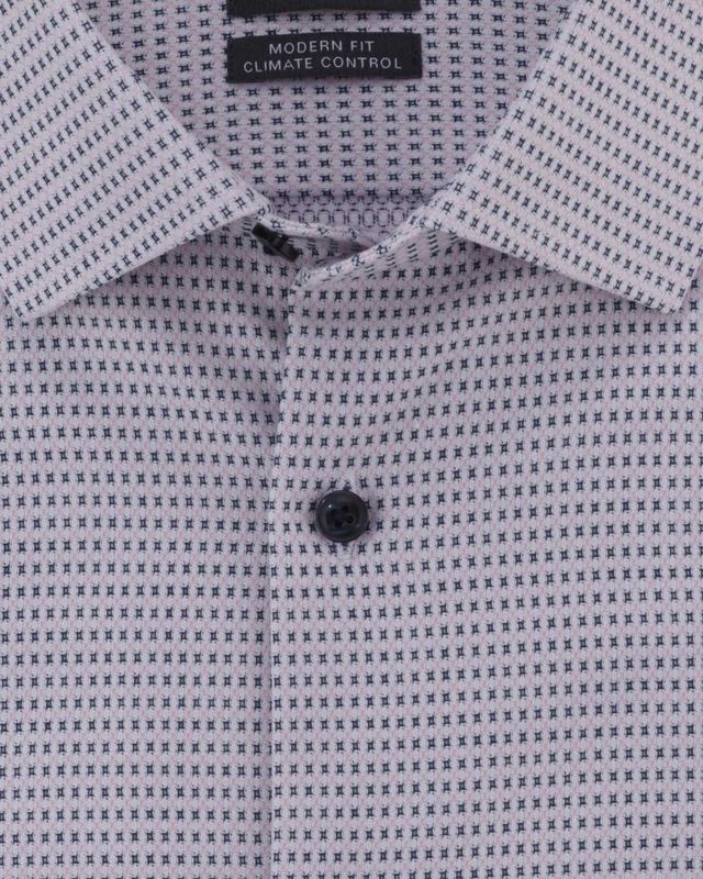 Close-up of the global-kent collar on the Olymp Luxor Modern Fit shirt 13087422