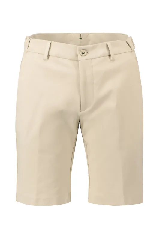 Sandkleurige jersey bermuda van Berwich, voorkant met knoopsluiting en riemlussen