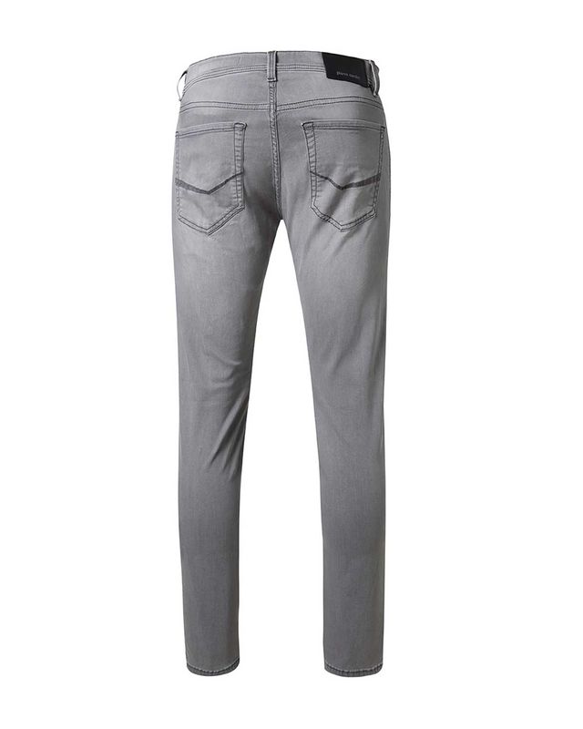 Lichtgrijze Pierre Cardin Futureflex jeans gedragen door model, vooraanzicht