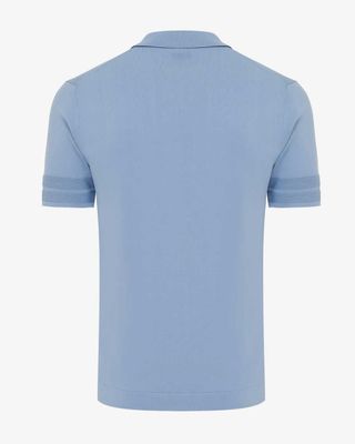 Achteraanzicht van luchtig lichtblauw slim fit shirt