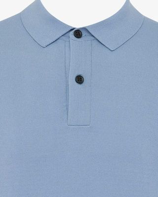 Achterzijde Genti polo K2046-1260-016 lichtblauw in slim fit pasvorm, vervaardigd uit technische stretchstof

