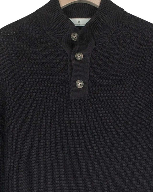 Thomas Maine pullover 5284TM600-60 in navy, detail knoopsluiting