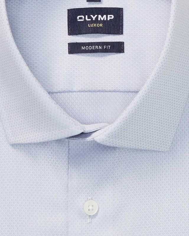 OLYMP Luxor Modern Fit overhemd 1356/74/63 in zilvergrijs, detail kraag