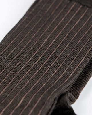 Effio sokken Shadow 25117 in bruin rib, detail