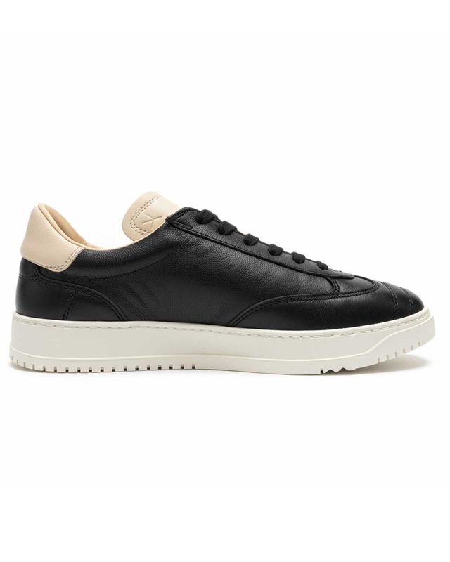 Parbleu SS25 Retro Black sneaker in zwart leer, zijaanzicht – Van den Broek Herenmode Haarlem