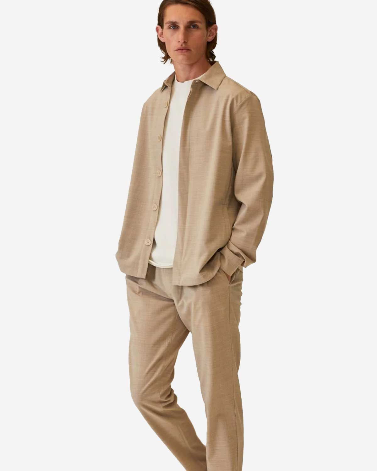 WAHTS Morrison overshirt light sand melange model vooraanzicht
