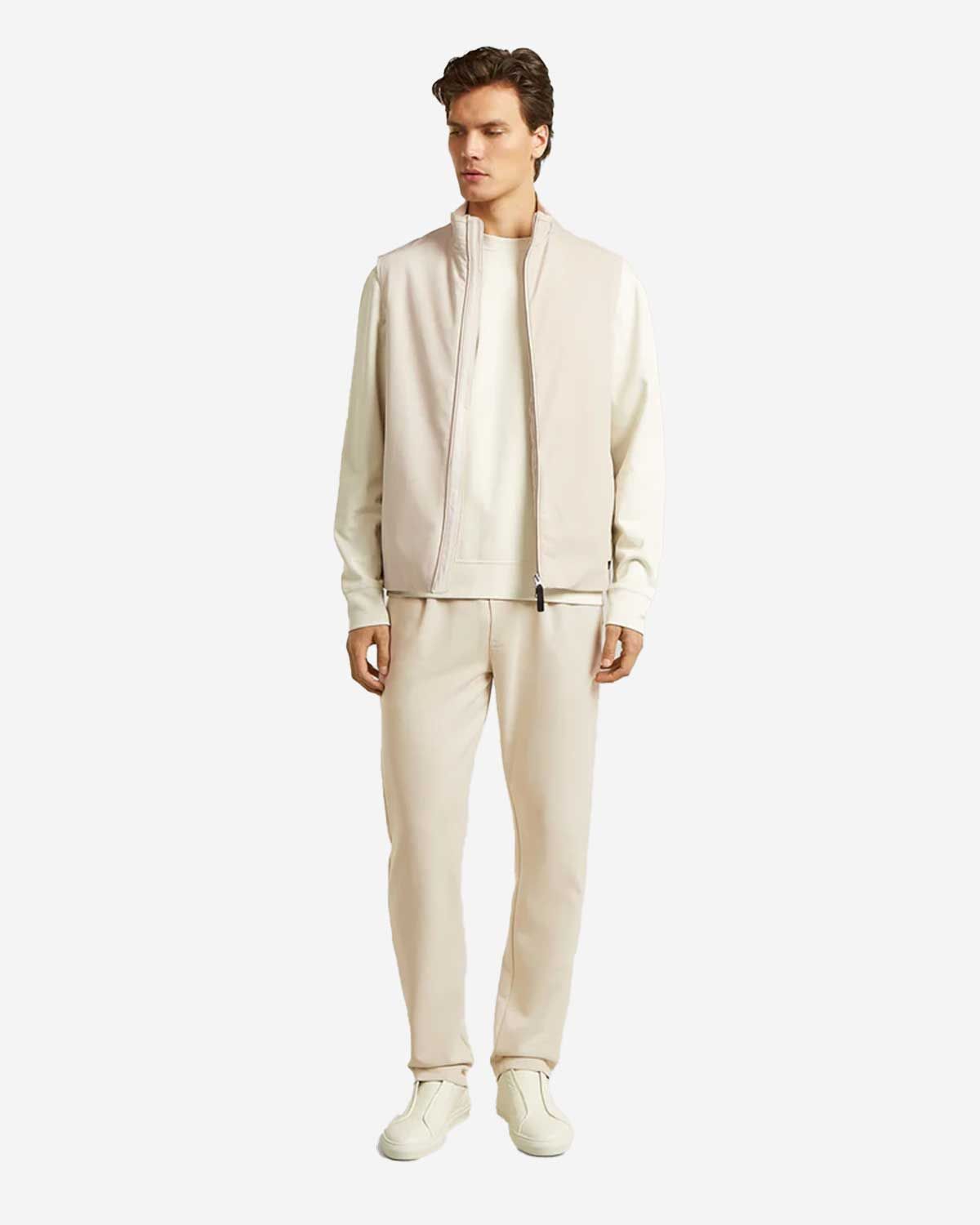 WAHTS Kendrick vest beige outfit sportief chic heren