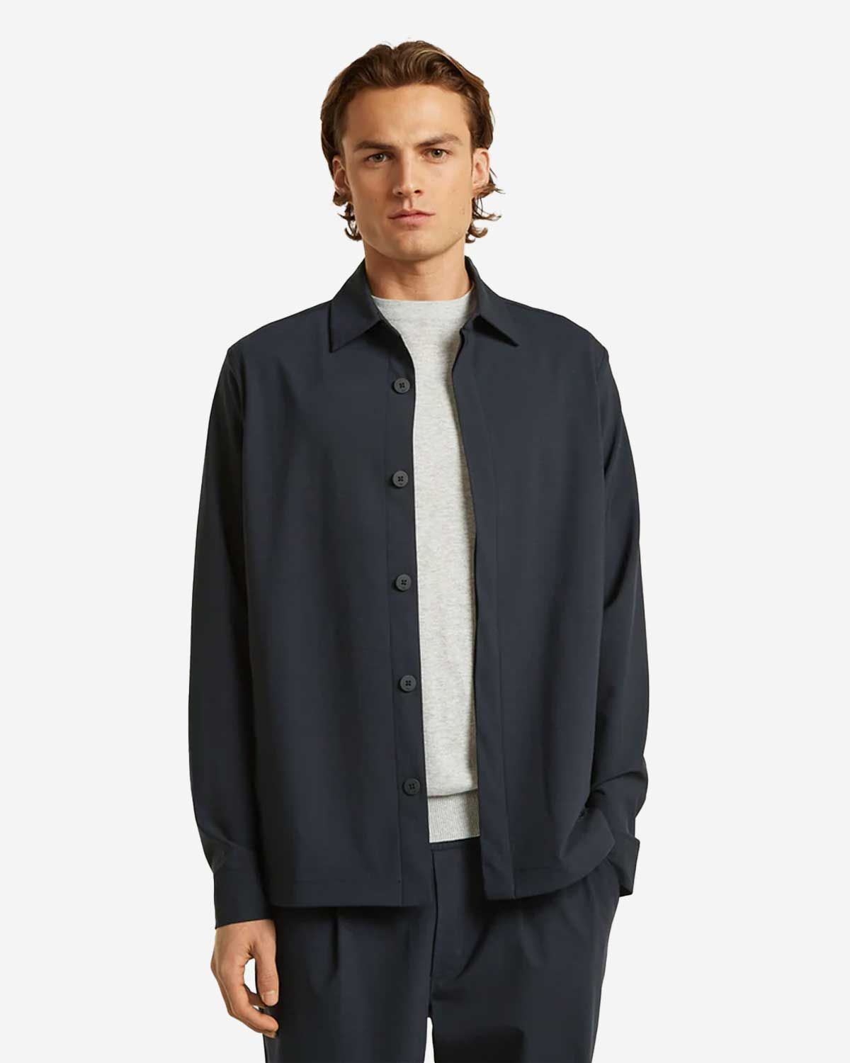 WAHTS Morrison overshirt donkerblauw model vooraanzicht