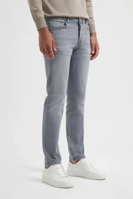 North84 medium grey 5-pocket jeans 84301003-057, worn by a model, first view