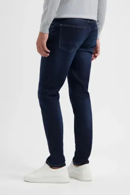 North84 dark blue 5-pocket jeans 84301002-415 worn by a model, rear view at Van den Broek Herenmode