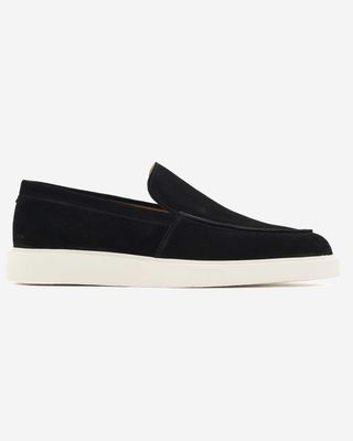 Donkerblauwe suede loafer van Melik Tulip met witte zool en moderne uitstraling