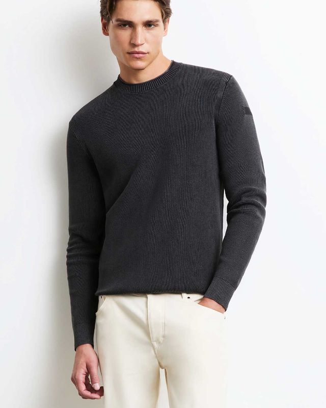 RRD Round Knit W26149-10 in donkergrijs, gedragen