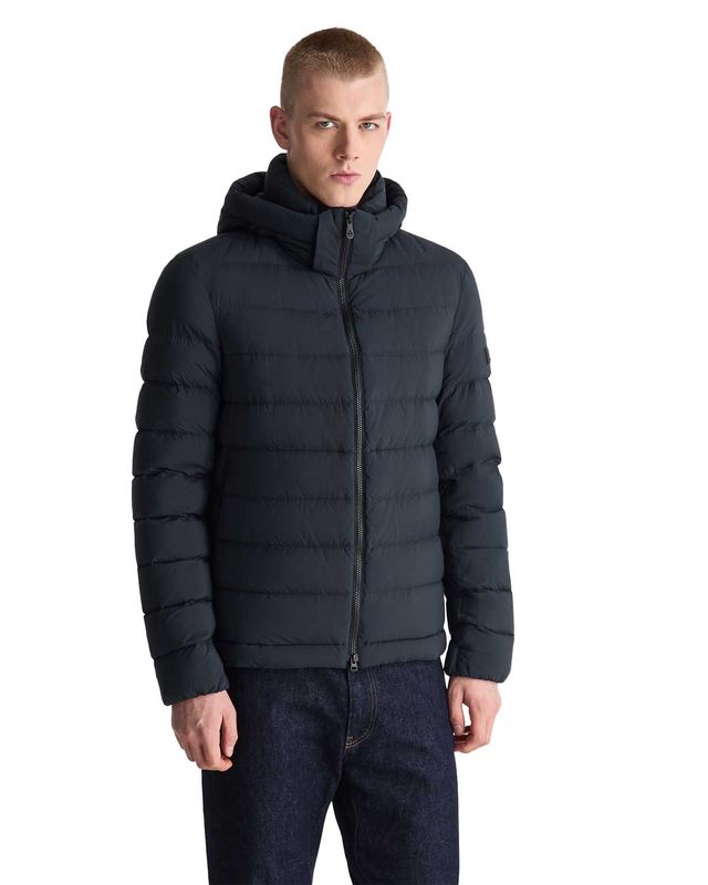 Peuterey BOGGS GRS 05 donkerblauwe donsjas voor heren – Van den Broek Herenmode Haarlem