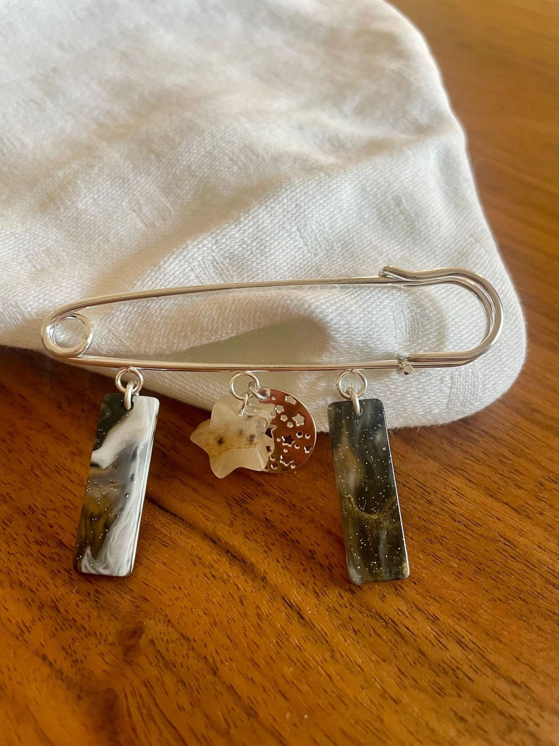 LA BROCHE ASTRALE