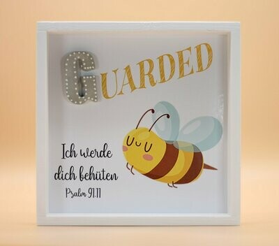 Wandbild aus Holz "GUARDED" Biene, Psalm 91:11