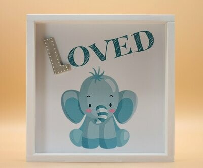 Wandbild aus Holz "LOVED" Elefant