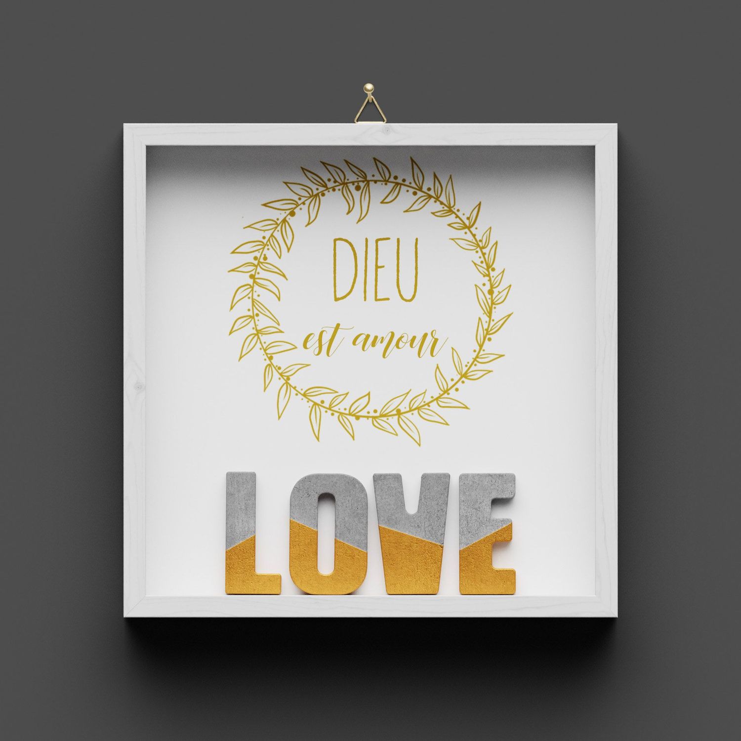 Cadre en bois "LOVE" or, Dieu est amour