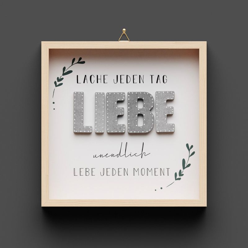 Wandbild aus Holz "LIEBE" Lache jeden Tag