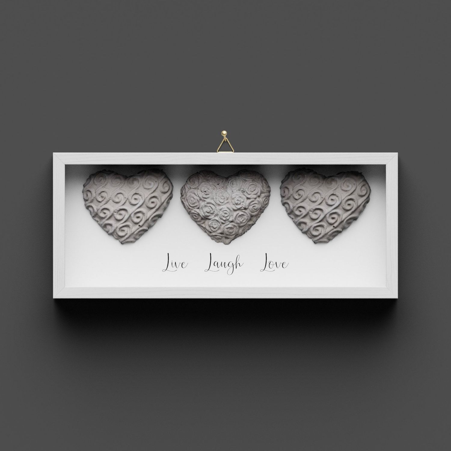 Wandbild aus Holz drei Herzen "LIVE LAUGH LOVE"