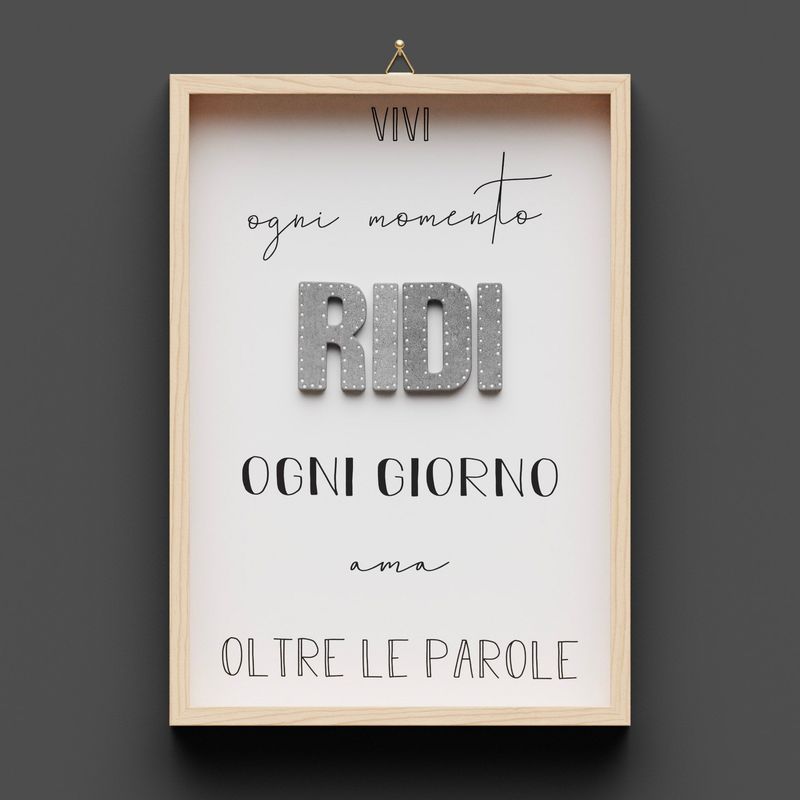 Vivi ogni momento "RIDI" con puntini