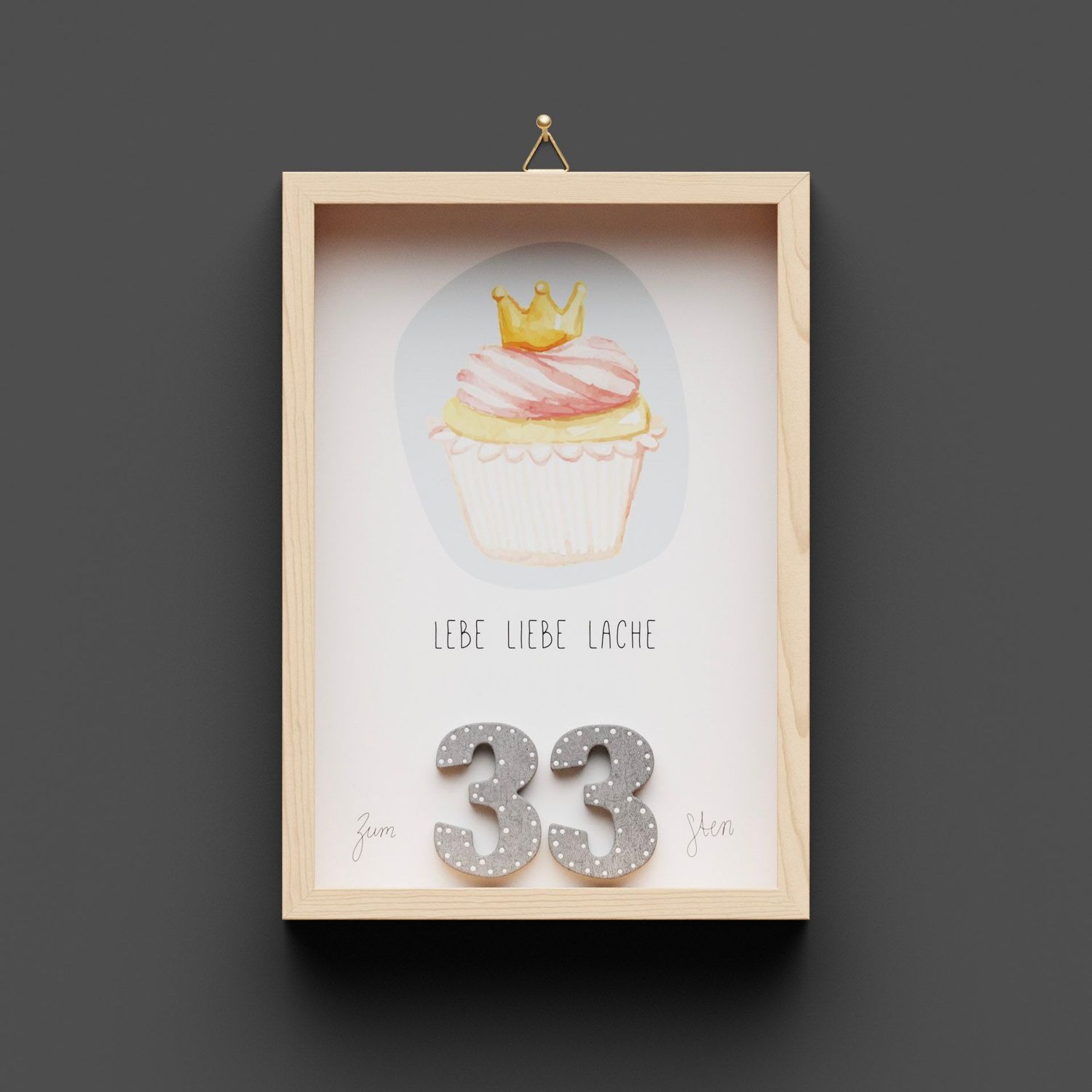 Wandbild aus Holz zum Geburtstag, Cupcake, Zahlen personalisierbar, (lieferbar Ende Februar 2025)