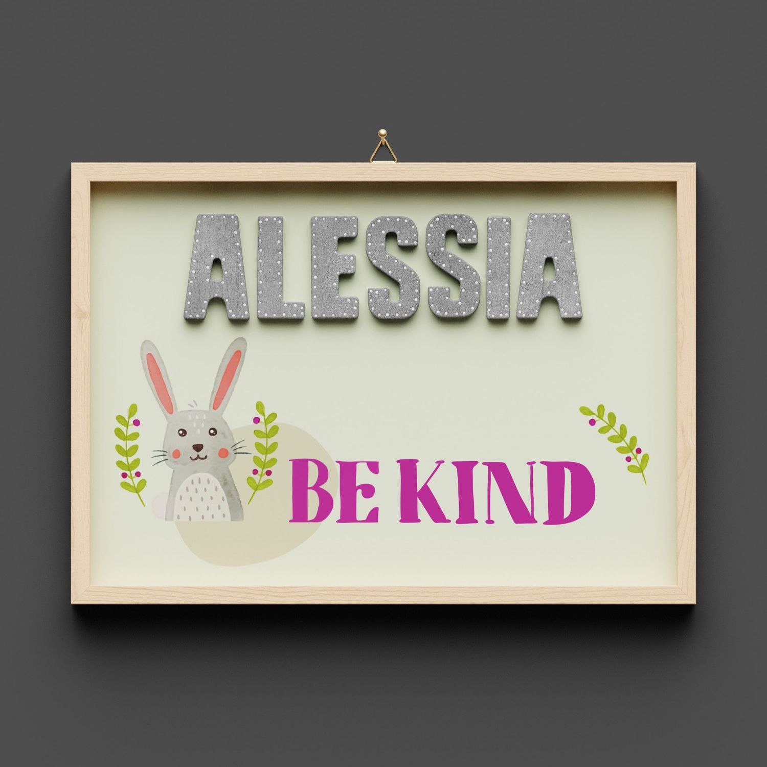 Wandbild aus Holz mit Namen personalisierbar, Be kind
