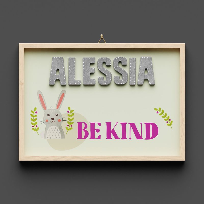 Wandbild aus Holz mit Namen personalisierbar, Be kind