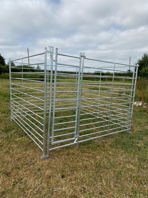 6ft High 8ft Wide Walkthrough Goat Pen
