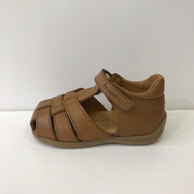 G2150168 Cognac Froddo
