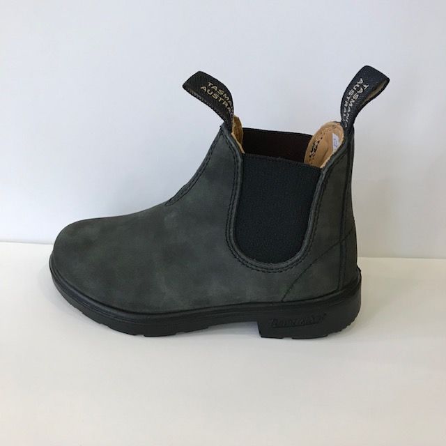 565 Rustic Black Blundstone