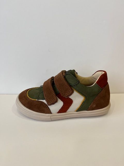 Cirano Kaki/Camel Bellamy